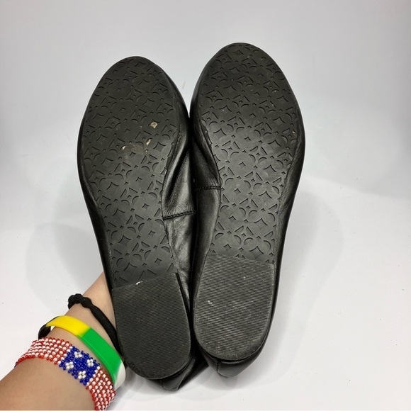 Fossil black leather ballet flats with bee charm pendant size 10 - Picture 5 of 7